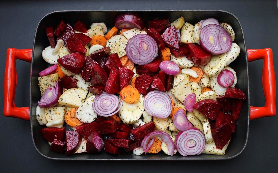 Gourmandises végétariennes: Winterliches Ofengemüse mit rotem Quinoa ... Gourmandises végétariennes: Winterliches Ofengemüse mit rotem Quinoa ...
