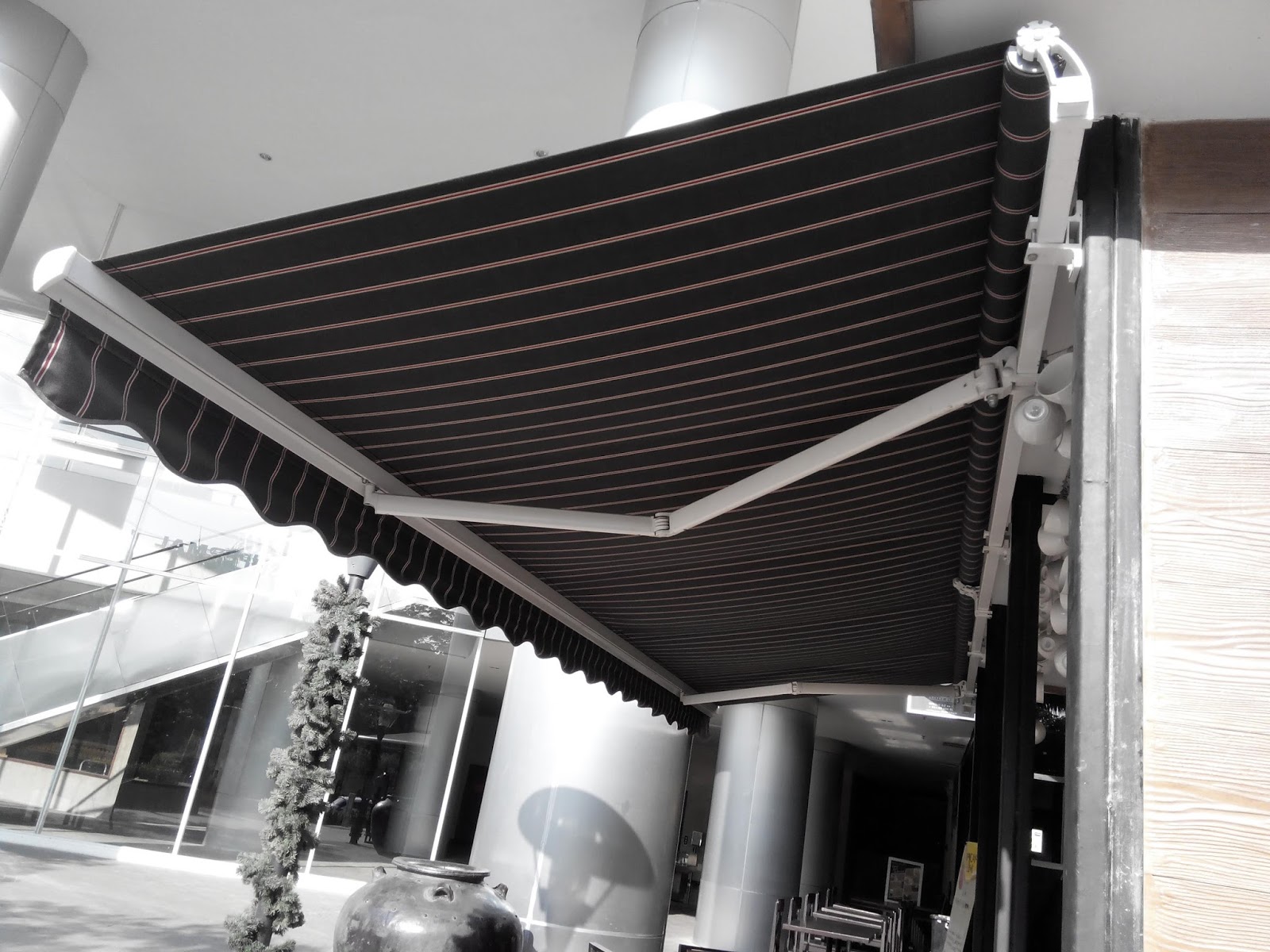 Desain Pabrik canopy kain dan Awning gulung Jasa Tenda Membrane