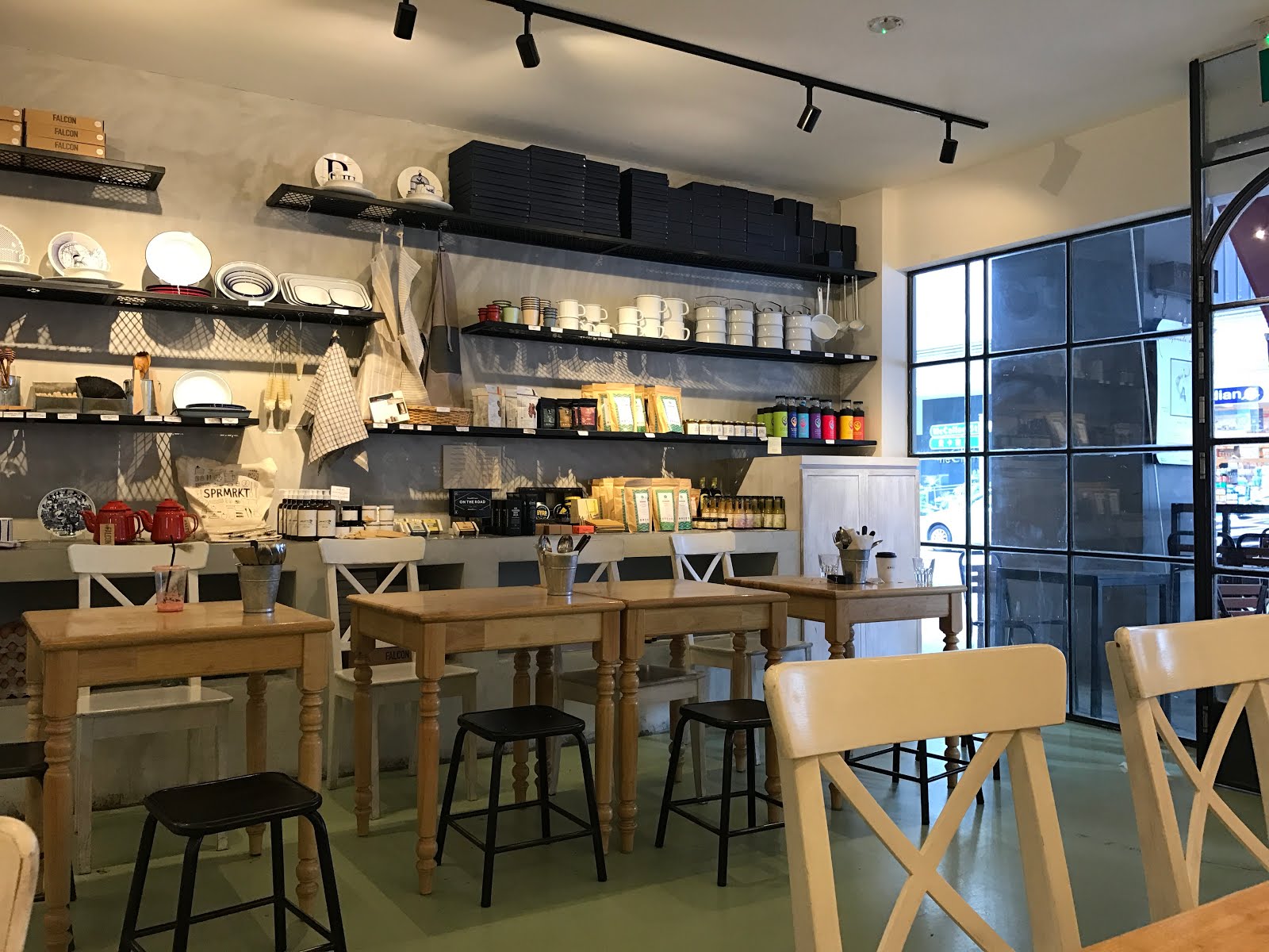 SPRMRKT, mccallum street. noms.