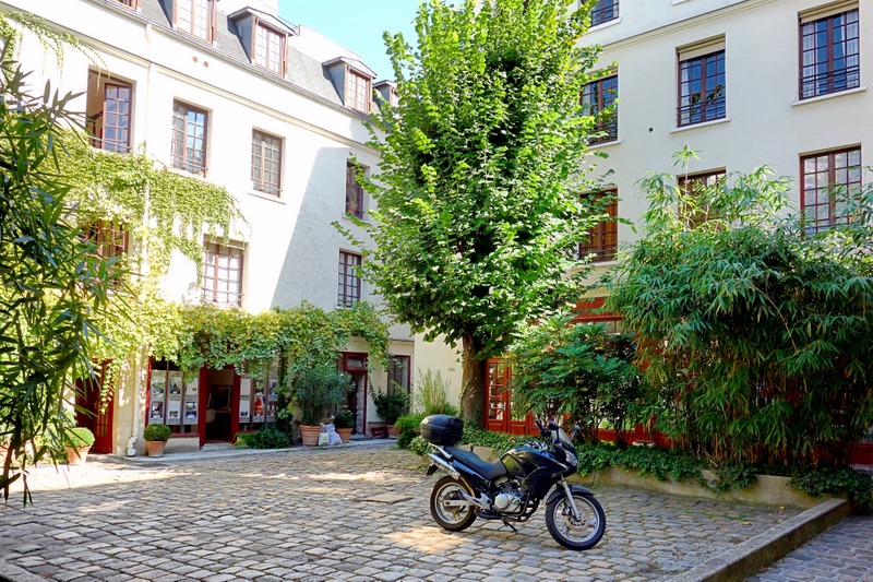 Paris Cour du BelAir, légende cocasse pour une cour artisanale du XVIIème siècle XIIème