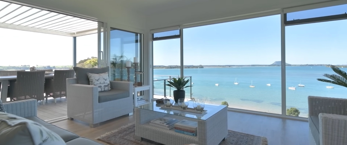 21 Photos vs. 69 Harbour View Rd, Omokoroa Interior Design Luxury Home Tour
