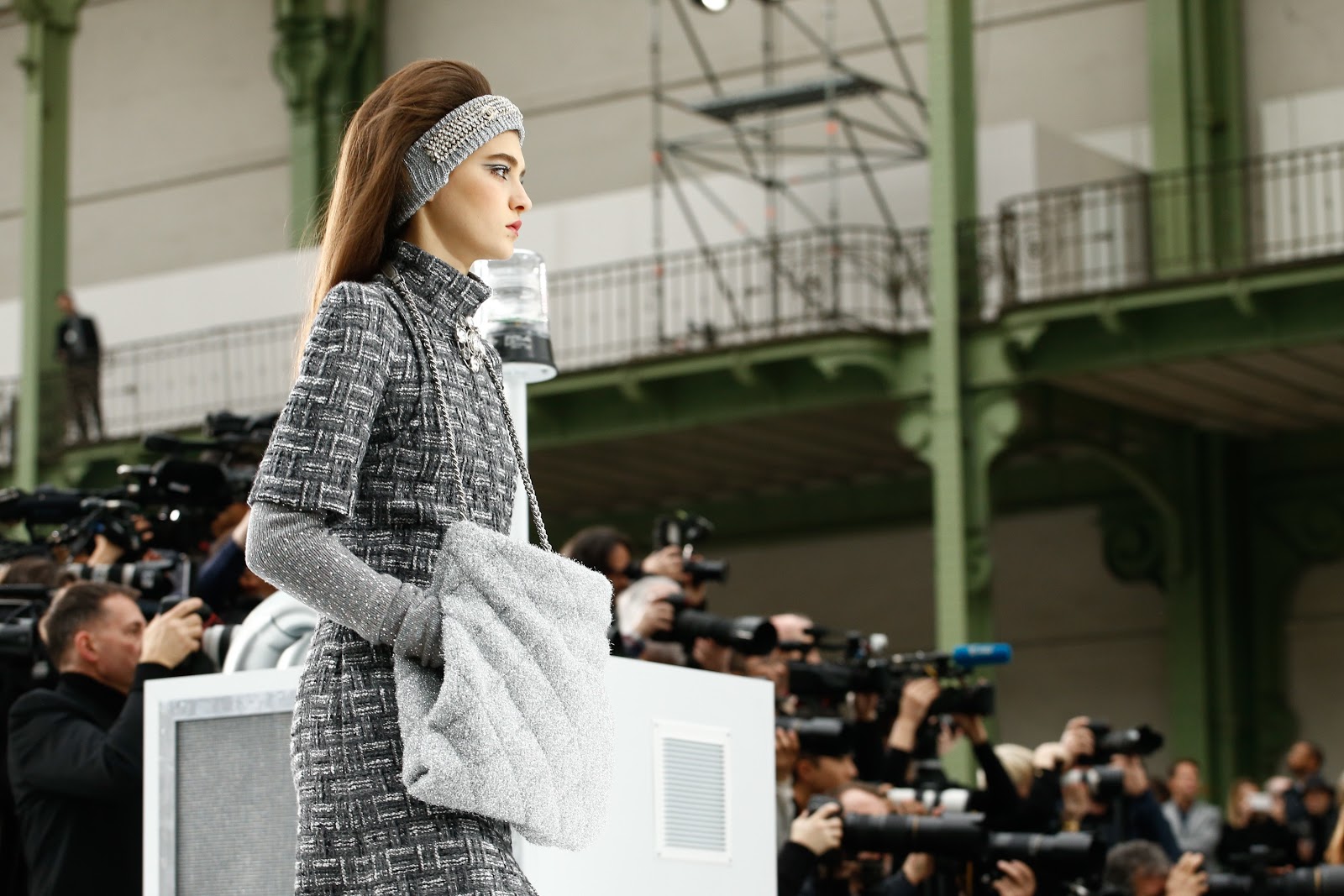 Runway : Chanel Fall 2017 Ready-to-Wear Collection PFW