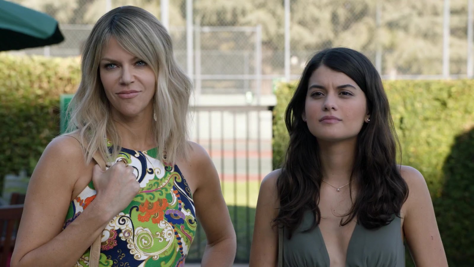 Come или comes. Bad luck comes in threes. Обложка журнала постер. Comes in three's. Come came.