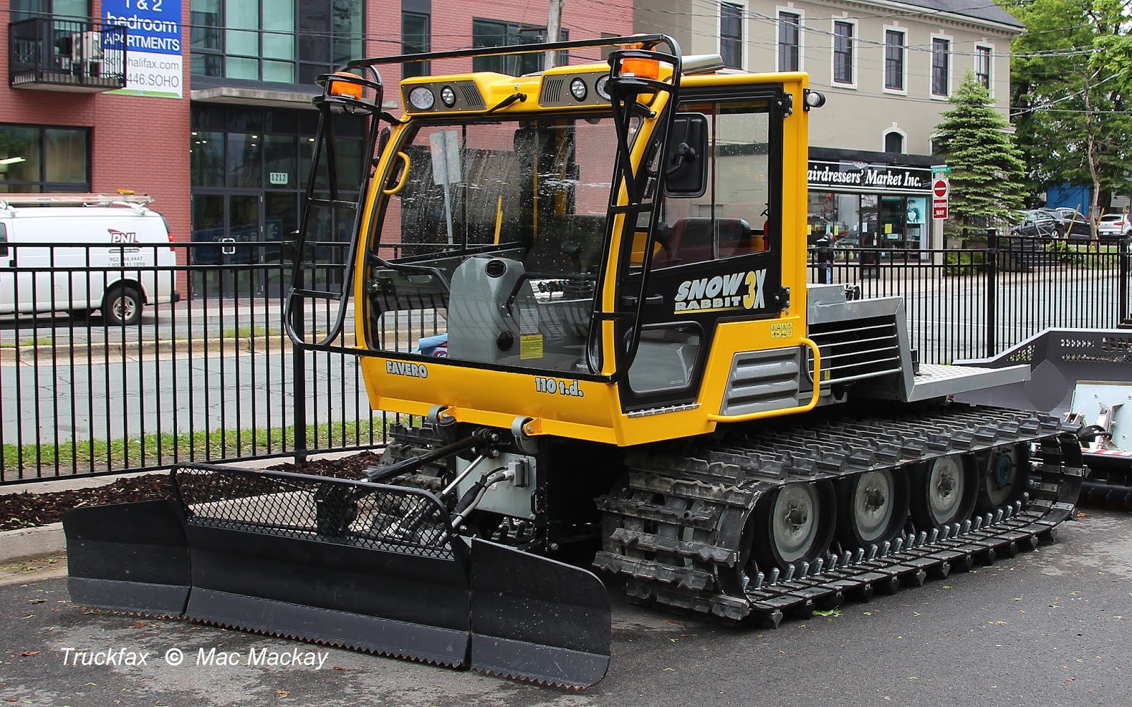 Truckfax Snow Groomers