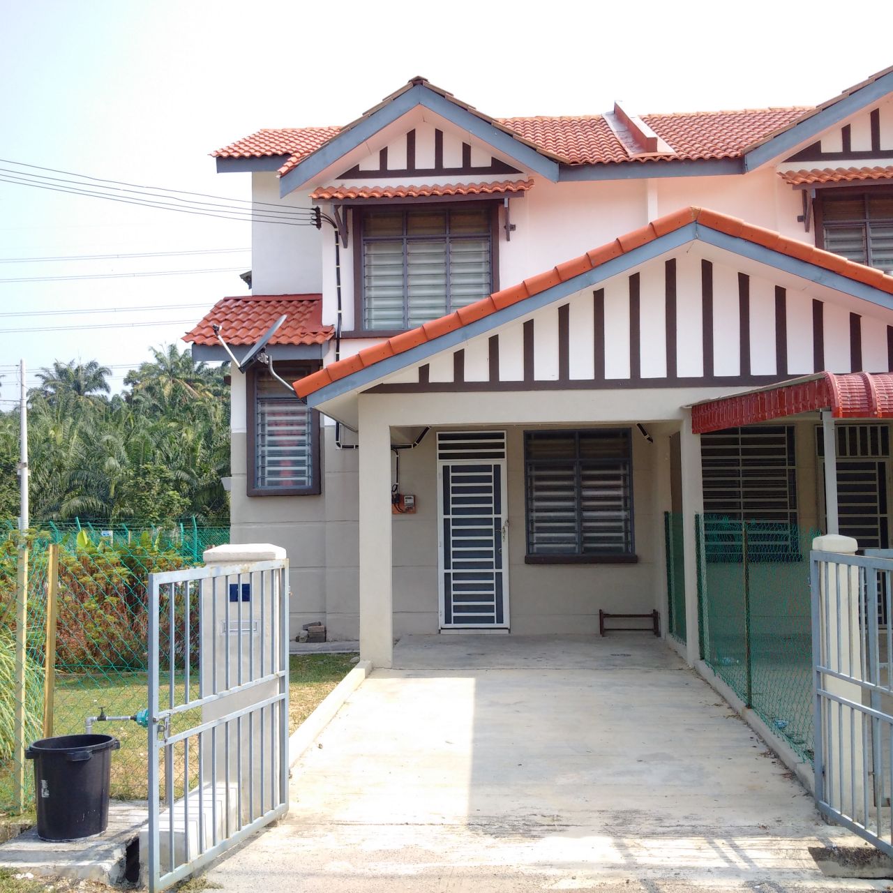 Az Zahra Homestay KLIA Sepang: March 2016