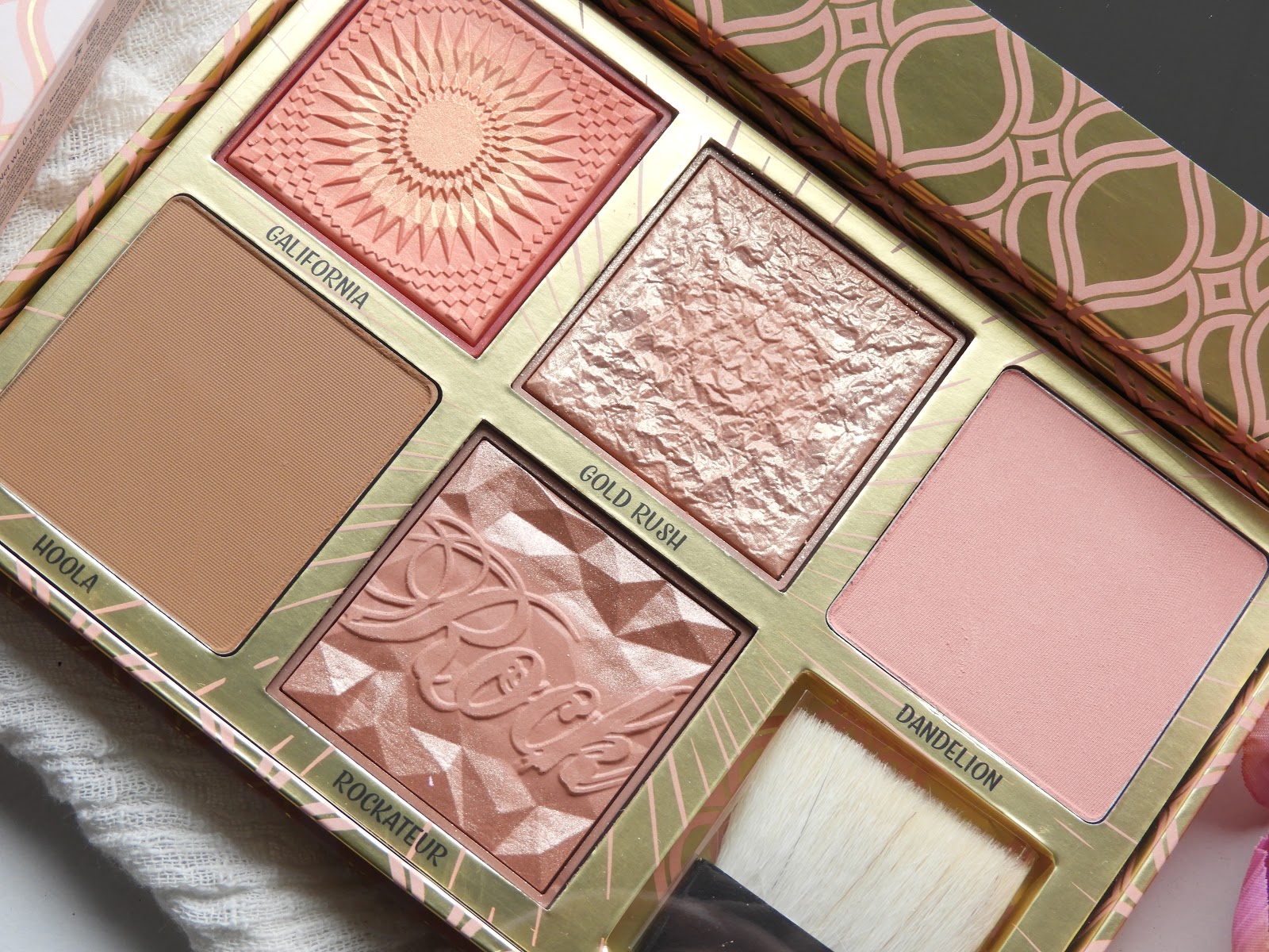 Win Benefit Blush Bar palette! Irispraat.nl