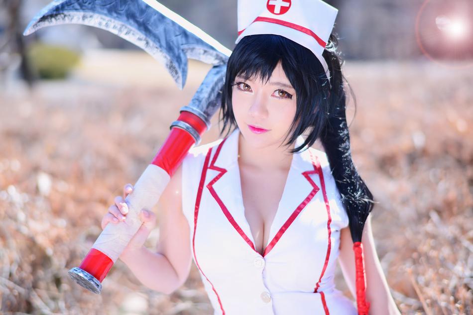 hottest nurse akali cosplay
