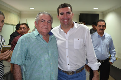 Resultado de imagem para Imagens do Prefeito Roger Aguiar do Marco/CE