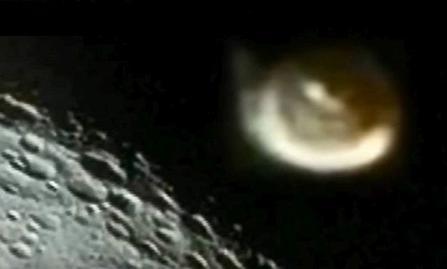 10 Signs of Alien Activities across the Planet and in Space Signs%2Bof%2Baliens%2Band%2Balien%2Blife%2Bearth%2Bspace