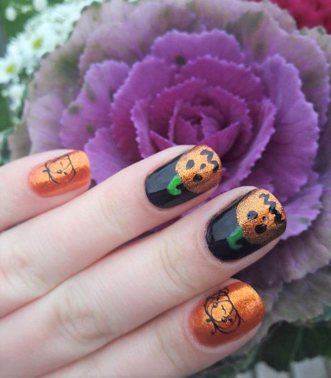 Easy, freehand Halloween pumpkin nail art!