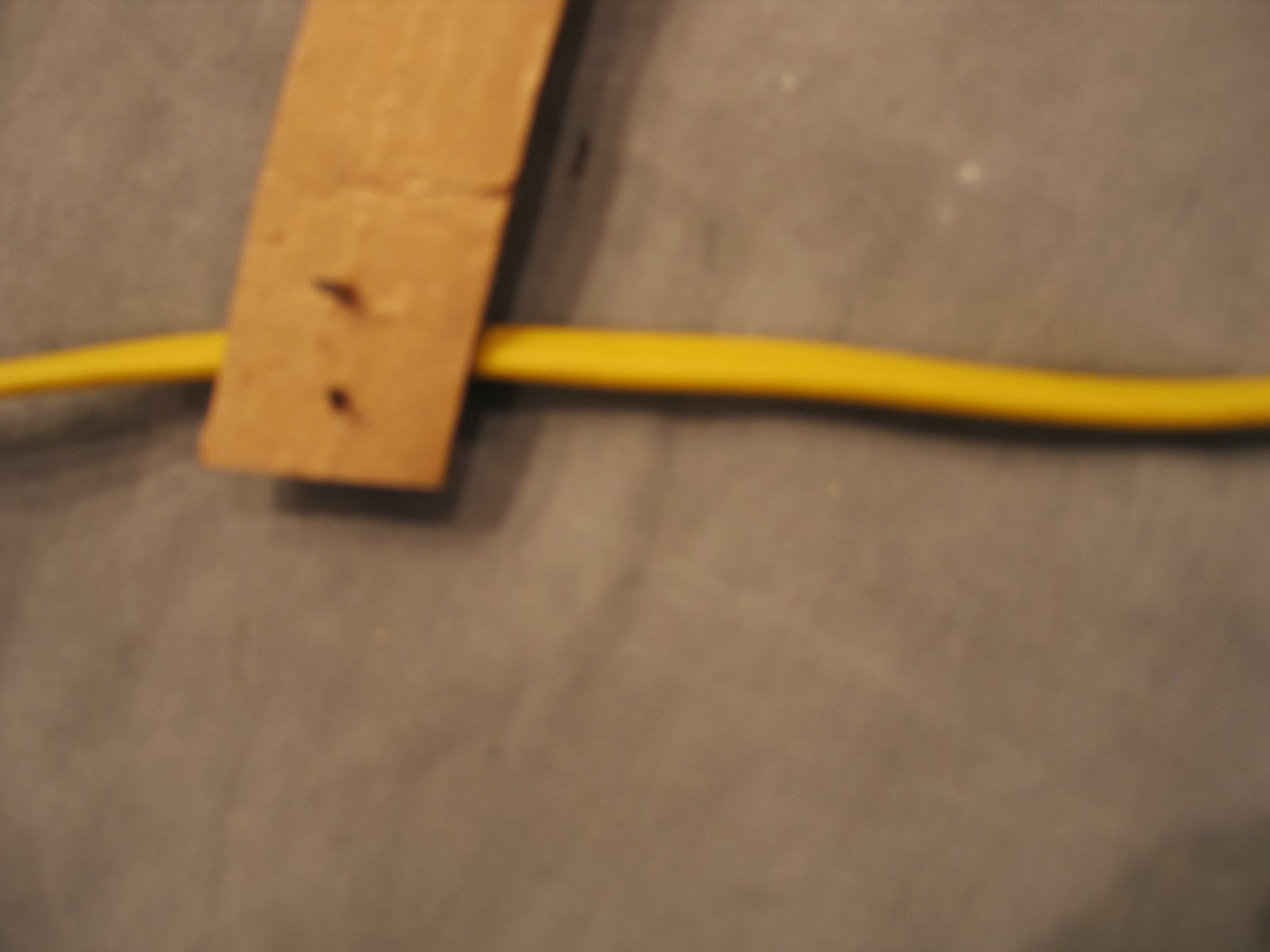 Runhigh tips 4 All How to "Staple Electrical wire" in hard to reach