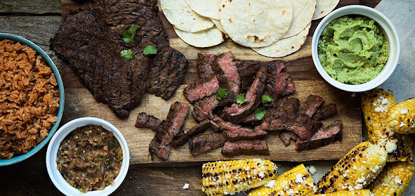 習慣吃飯配新聞嗎？《紐約時報》和新創Chef’d合推料理懶人包