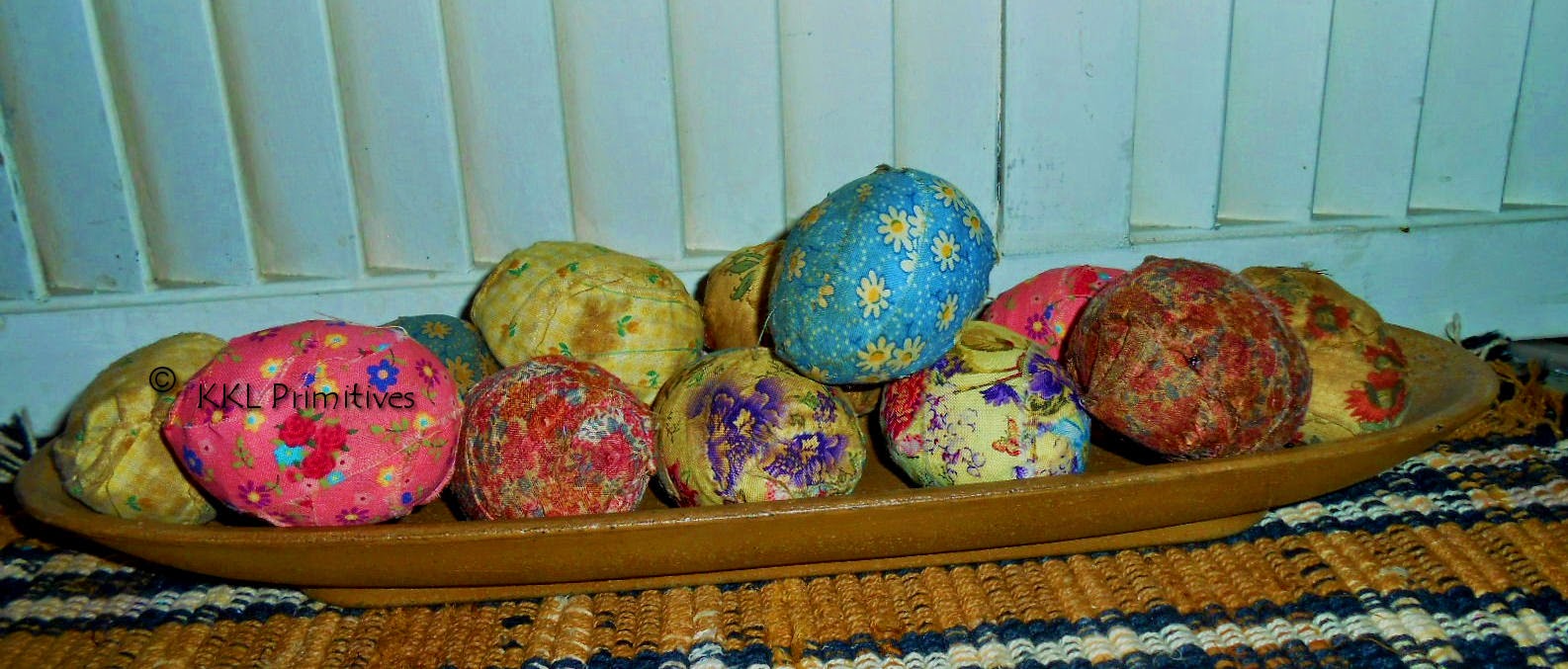KKL Primitives Selling Blog 12 PRIM FABRIC WRAPPED EGGS BOWL FILLERS