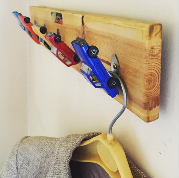 How to Recycle 21 Impressive DIY Coat Hooks