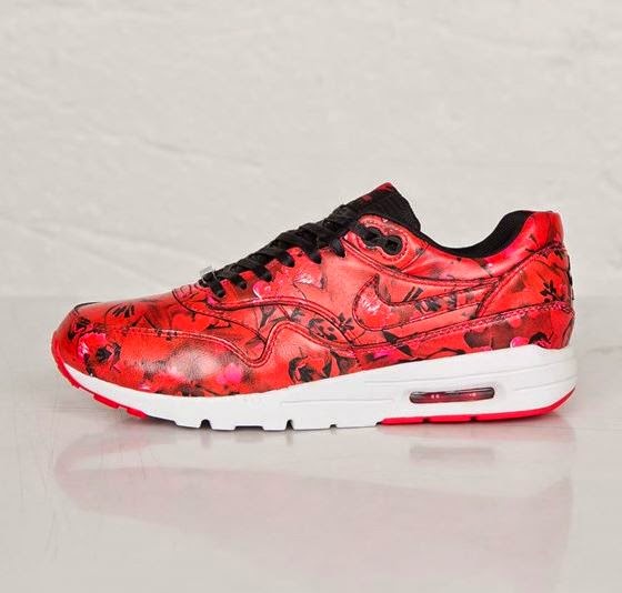THE SNEAKER ADDICT: Nike Air Max 1 Ultra âShanghaiâ Wmns Sneaker Available Now (Detailed Images)