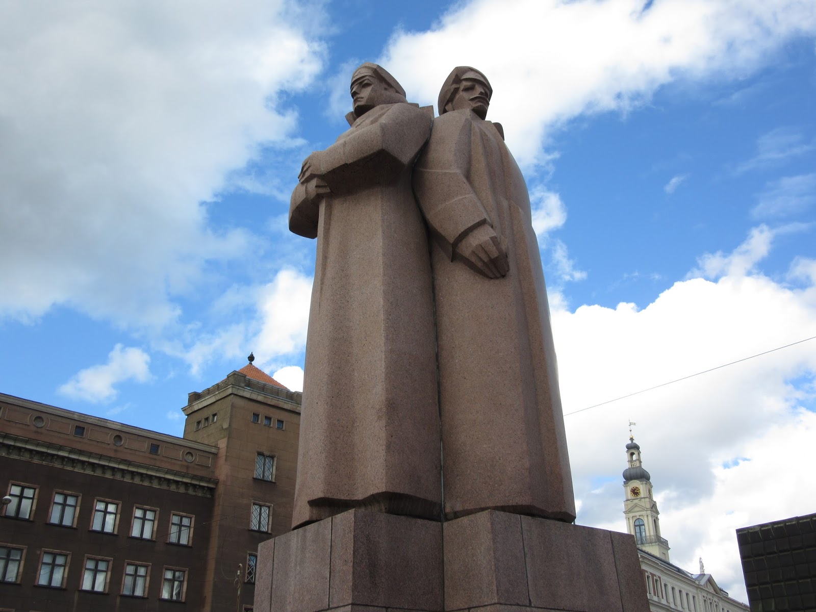 Памятники в латвии