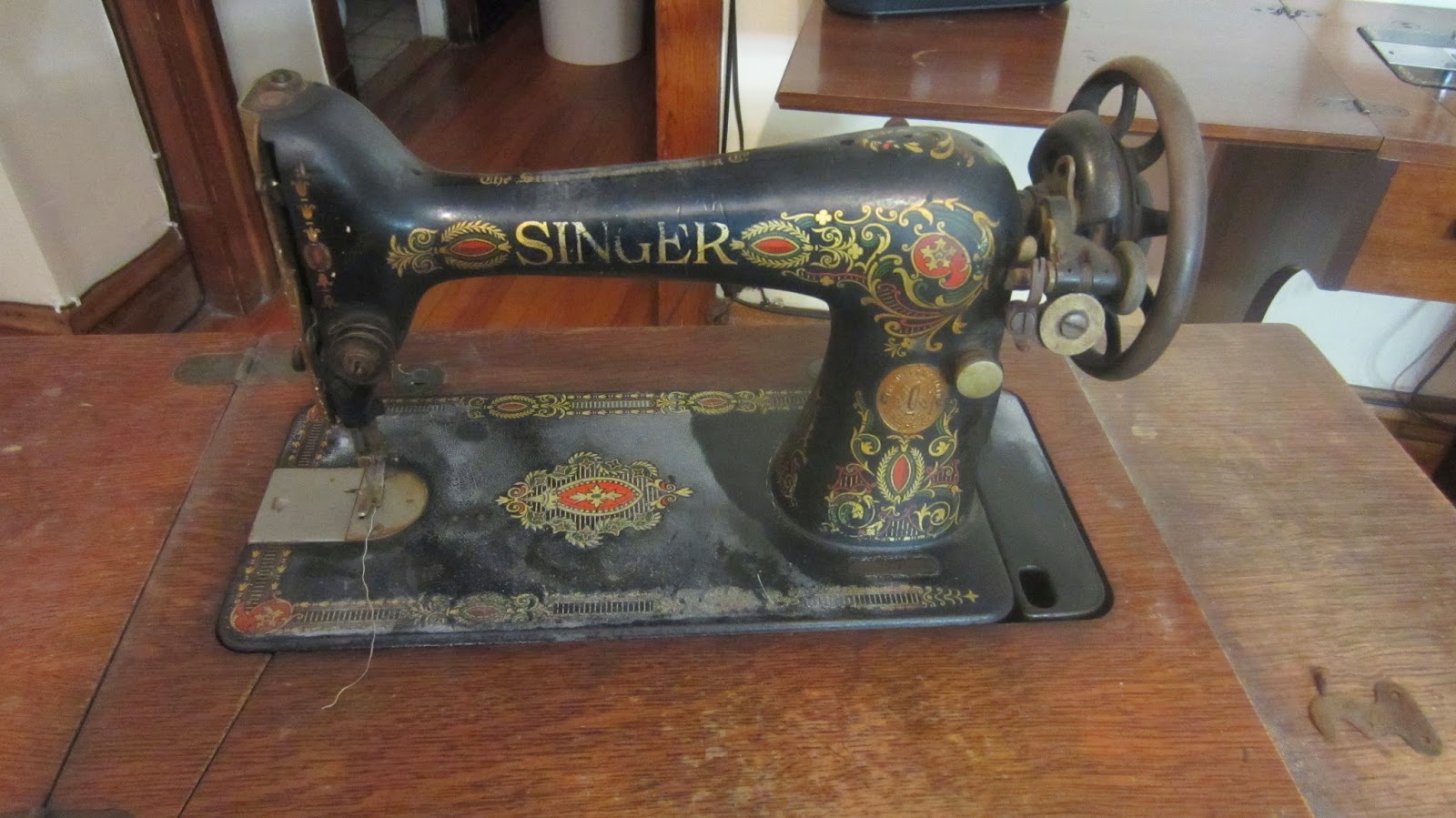 Molly's Sewing and Garage Sale Adventures Singer 66 Bobbin Winding