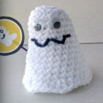 http://www.cosicasraquel.es/2015/10/patron-crochet-fantasma-de-halloween.html