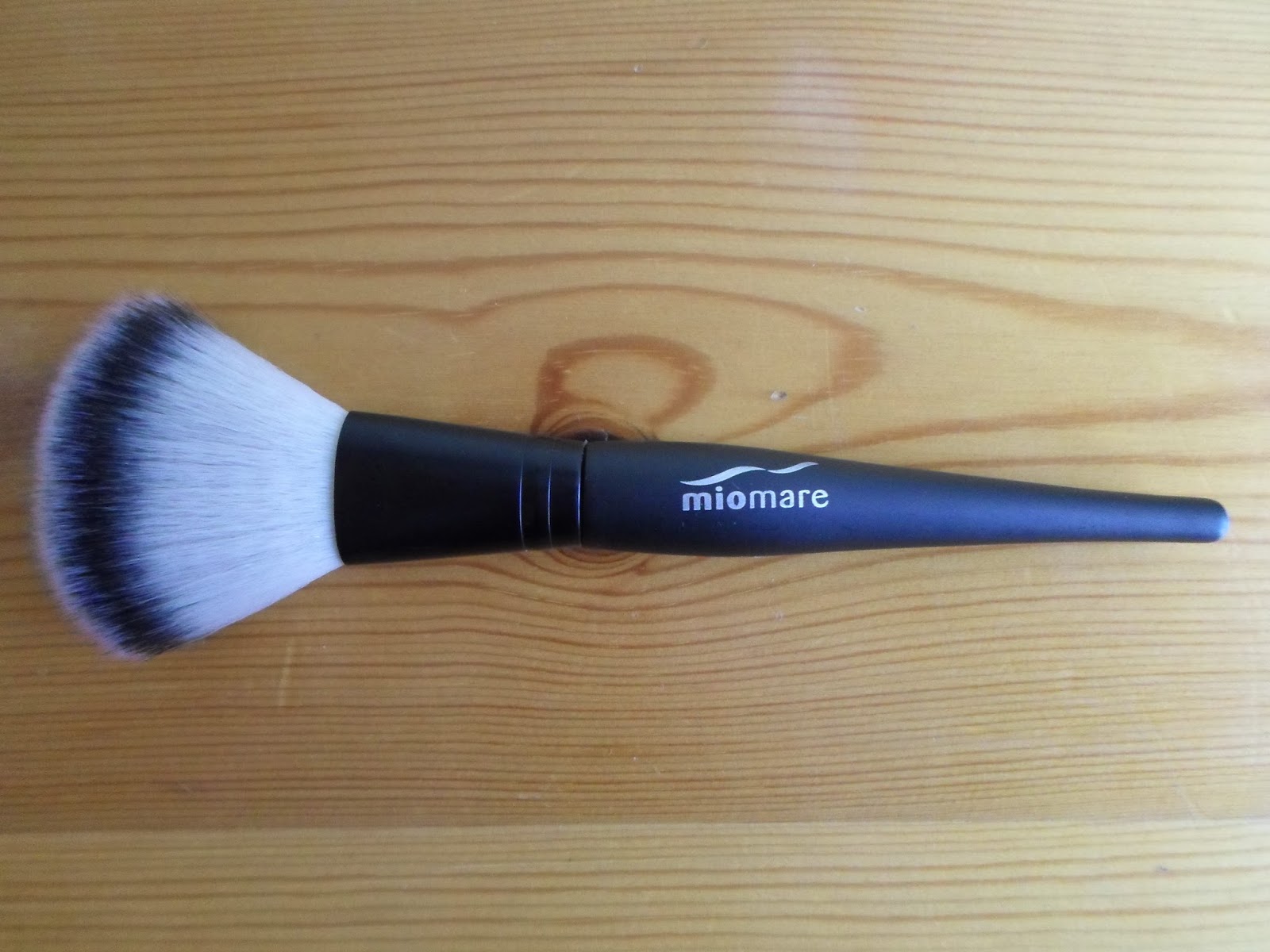 anotherbeautyblogg Lidl miomare makeup brush collection