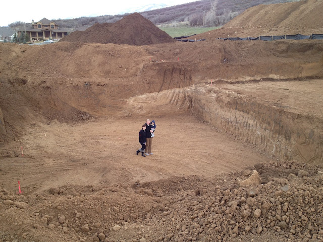 Simons 6.: Holes, footings and a foundation.