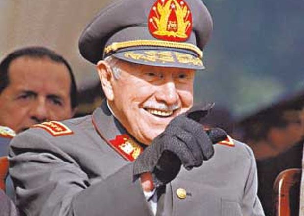 Augusto-Pinochet-.jpg