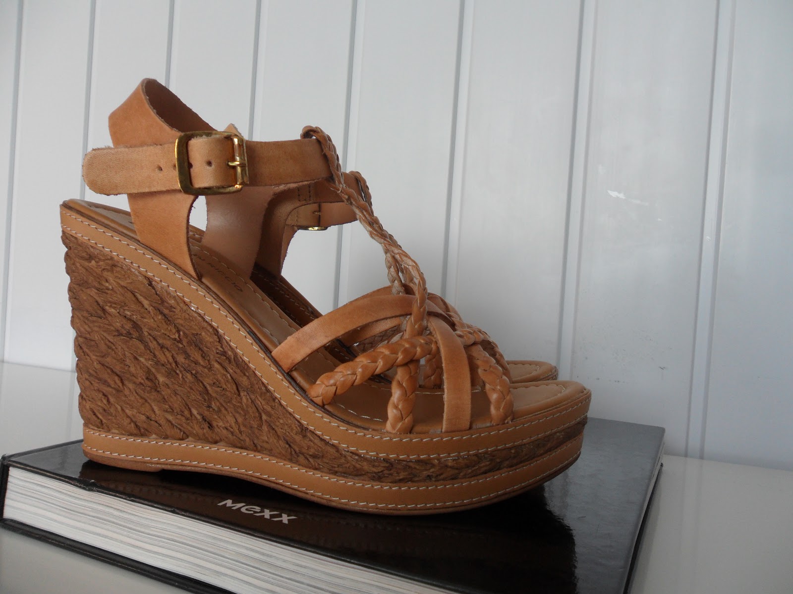 runway chick: My new wedges