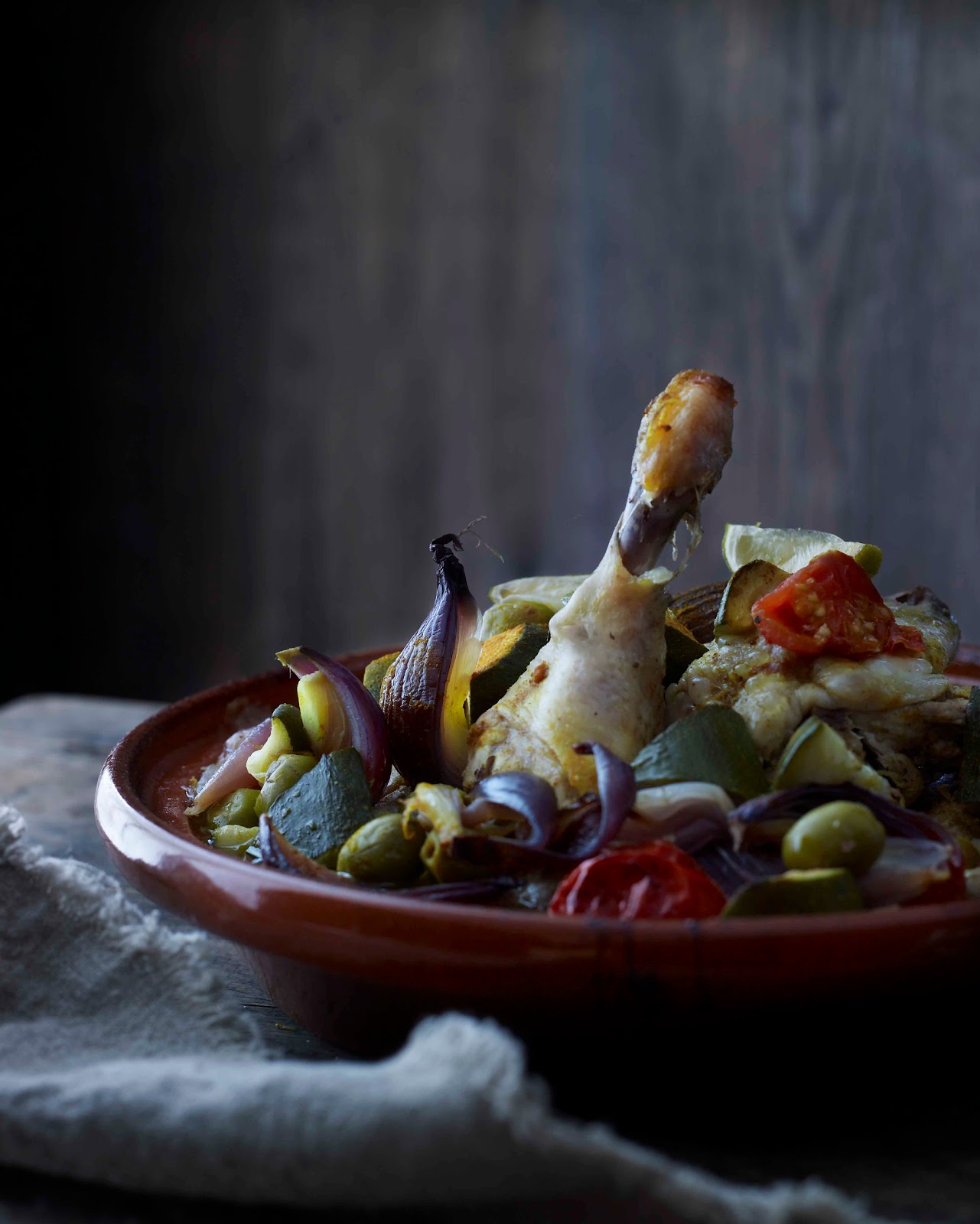 Camilla Lawes Madskribent, Madstylist og meget mere KYLLING STEGT I