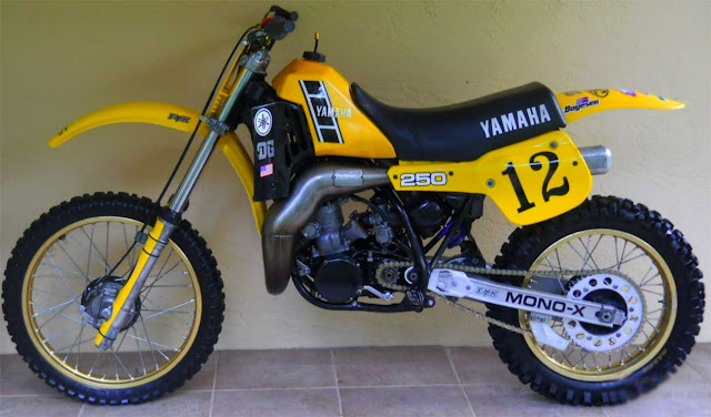1983 YZ250 Yamaha Old Dirtbike 
