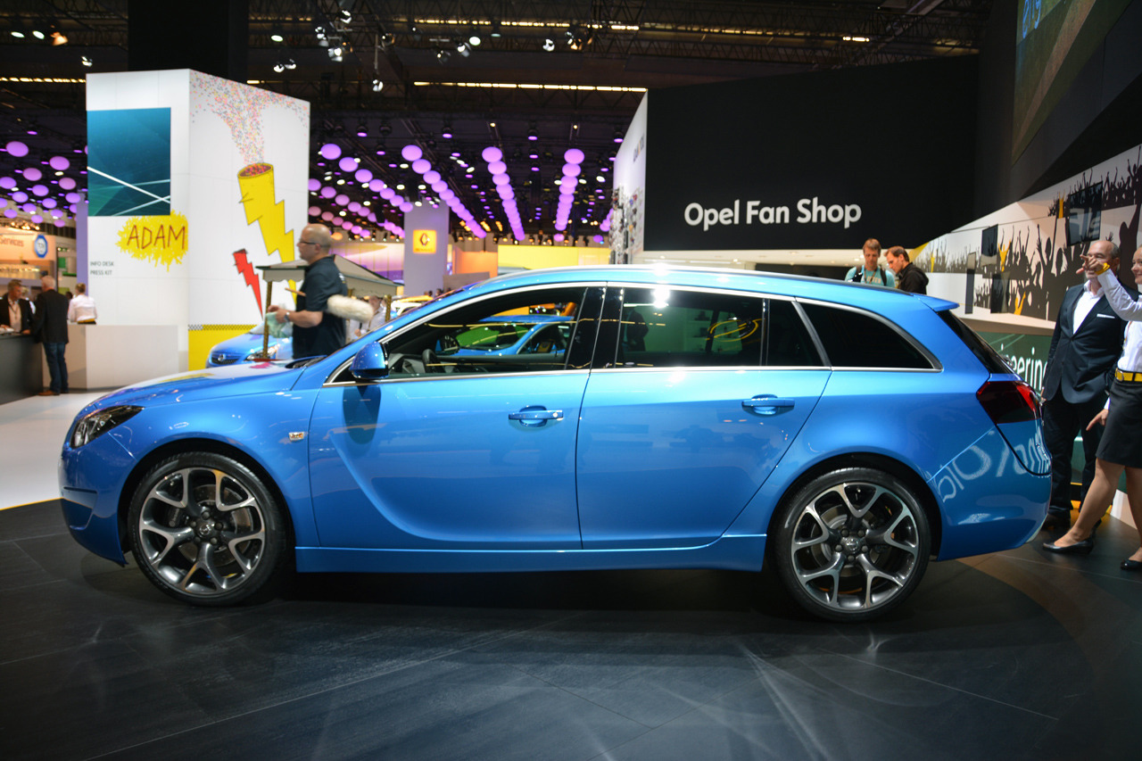 Automotiveblogz 14 Opel Insignia Opc Frankfurt 13 Photos