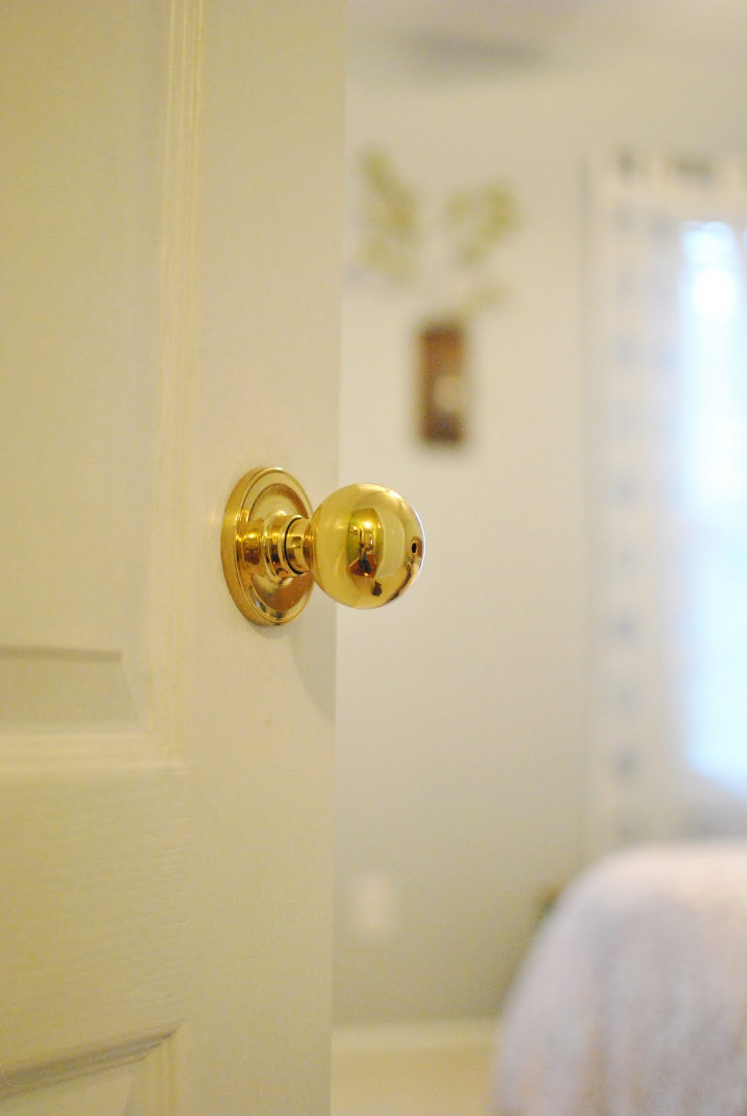 This Kind of Love DIY Spray Painted Door Knobs