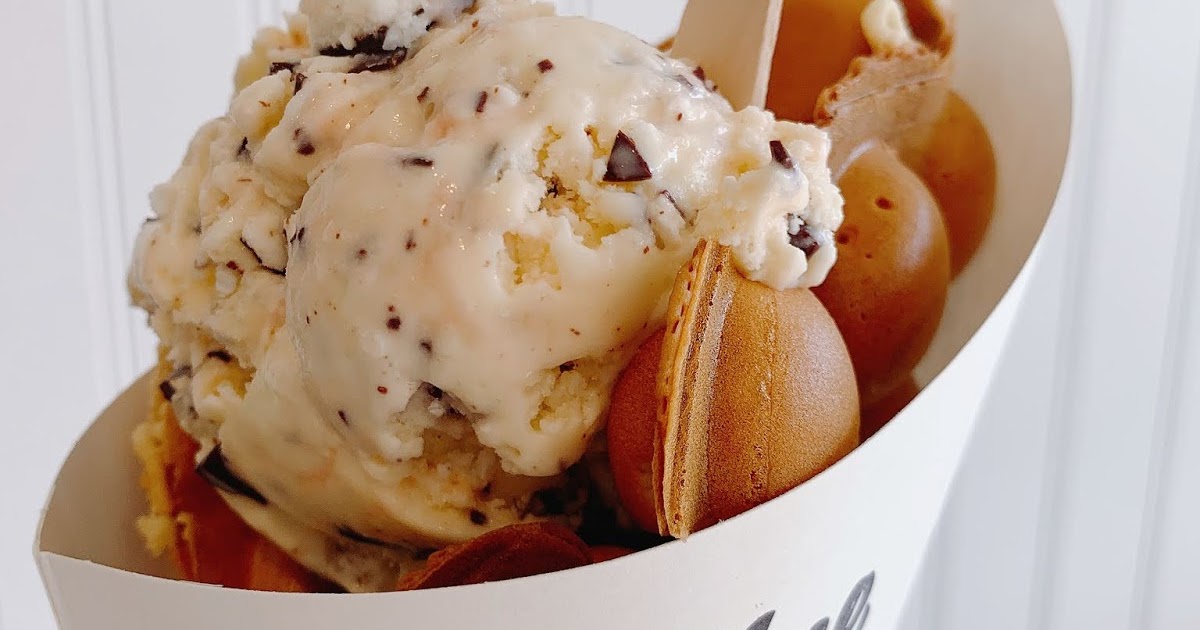 Hawaii Mom Blog Mochi Bubble Waffle Cone at Pipeline and Creamery