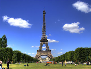 Paris, Menara Eiffel