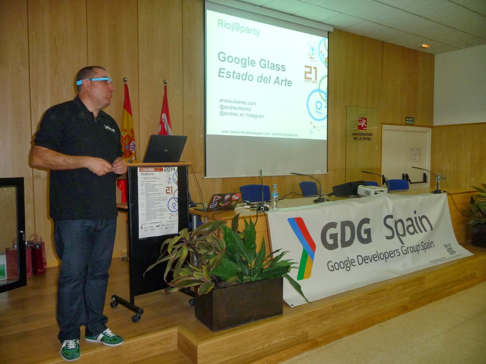 Gran jornada en Logroño sobre #GoogleGlass con el @GDGLaRioja @Esaccesibleapp @Mundoglass_es @Mario_Ezquerro @fjridruejo @borjareinares