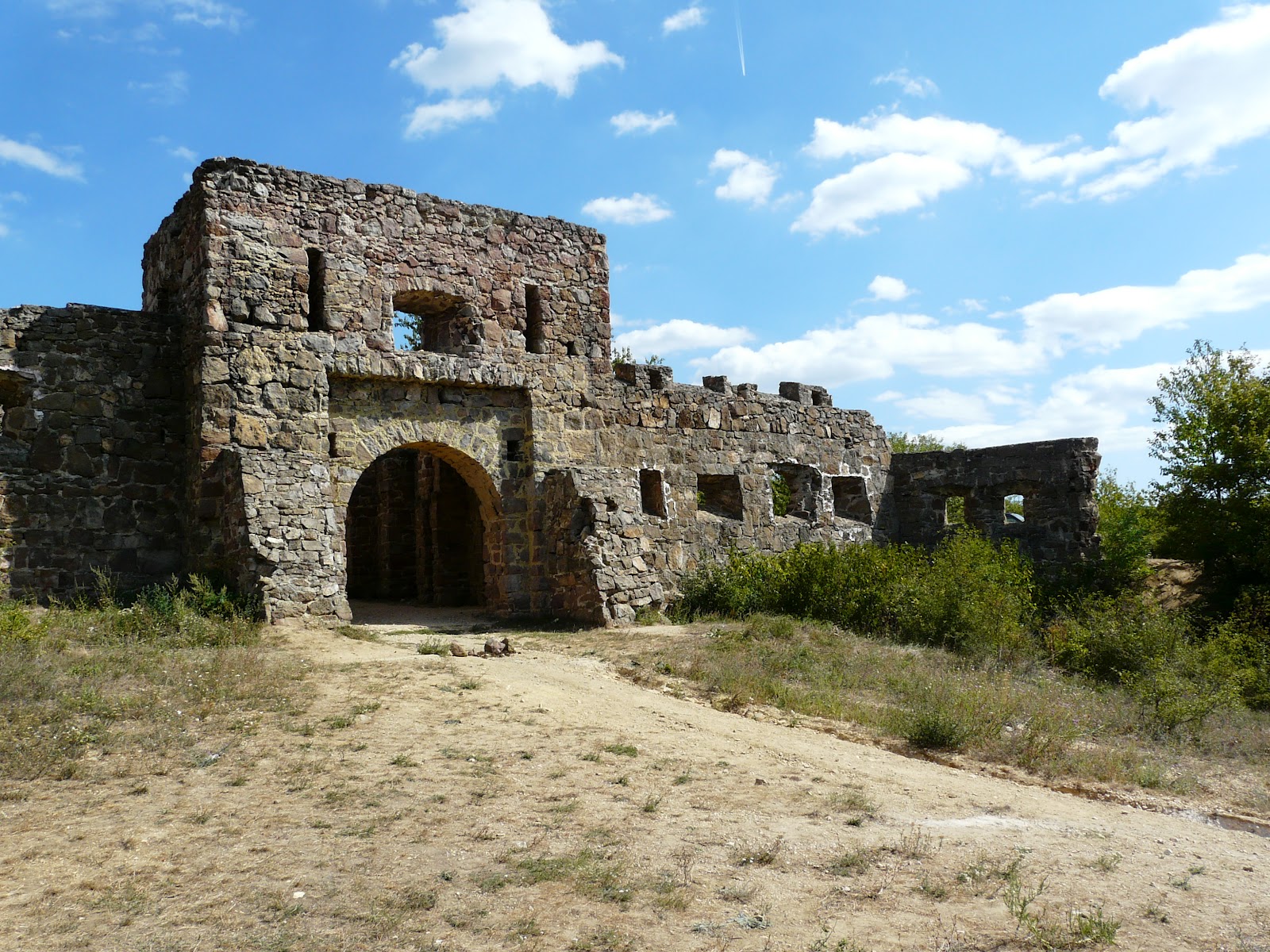 UTAZGATOK: MAGYARORSZÁG: Pilisborosjenő- &quot;Egri vár&quot;- Teve szikla