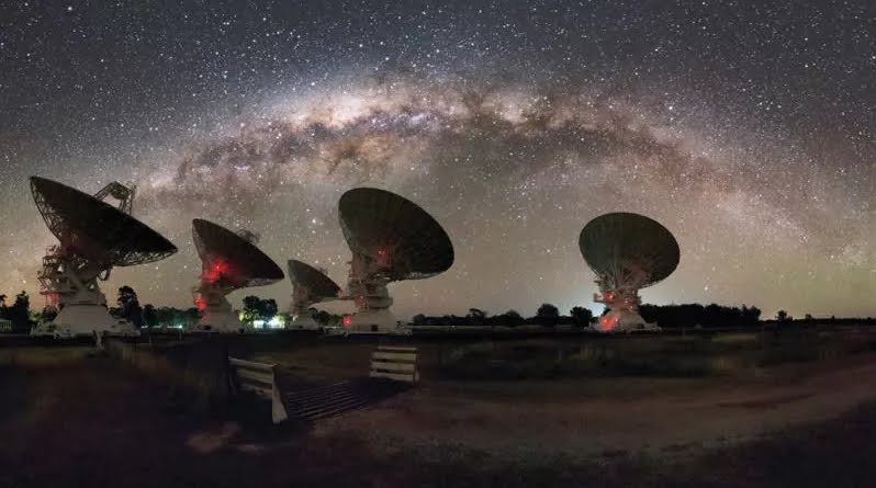 Vita Extraterrestre: Segnali da una Galassia Aliena registrati dall'Intelligenza Artificiale | Radioastronomia.