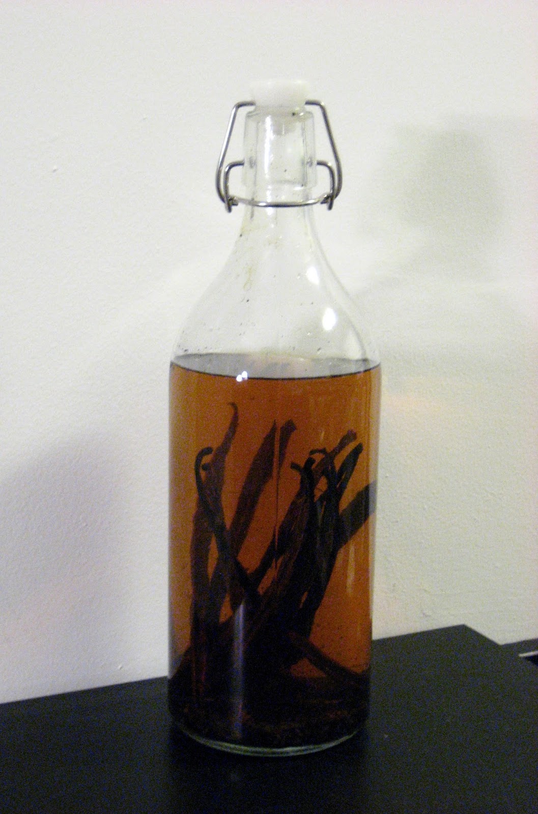 The Foodie Next Door Homemade Vanilla Extract with Rum