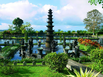 Tirta Gangga - The Beauty of Water Palace From the Royal Age