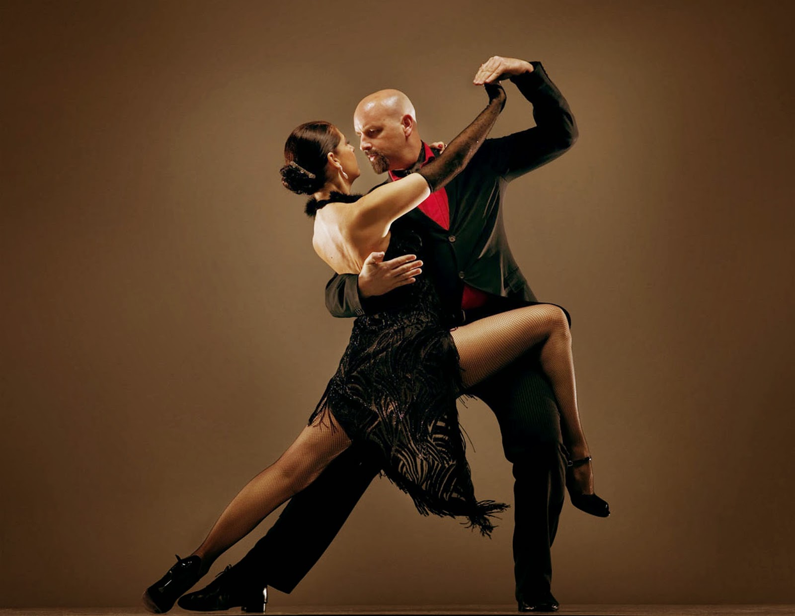 PATOLOGIA CLINICA: Tango dancing benefits Parkinson's patients