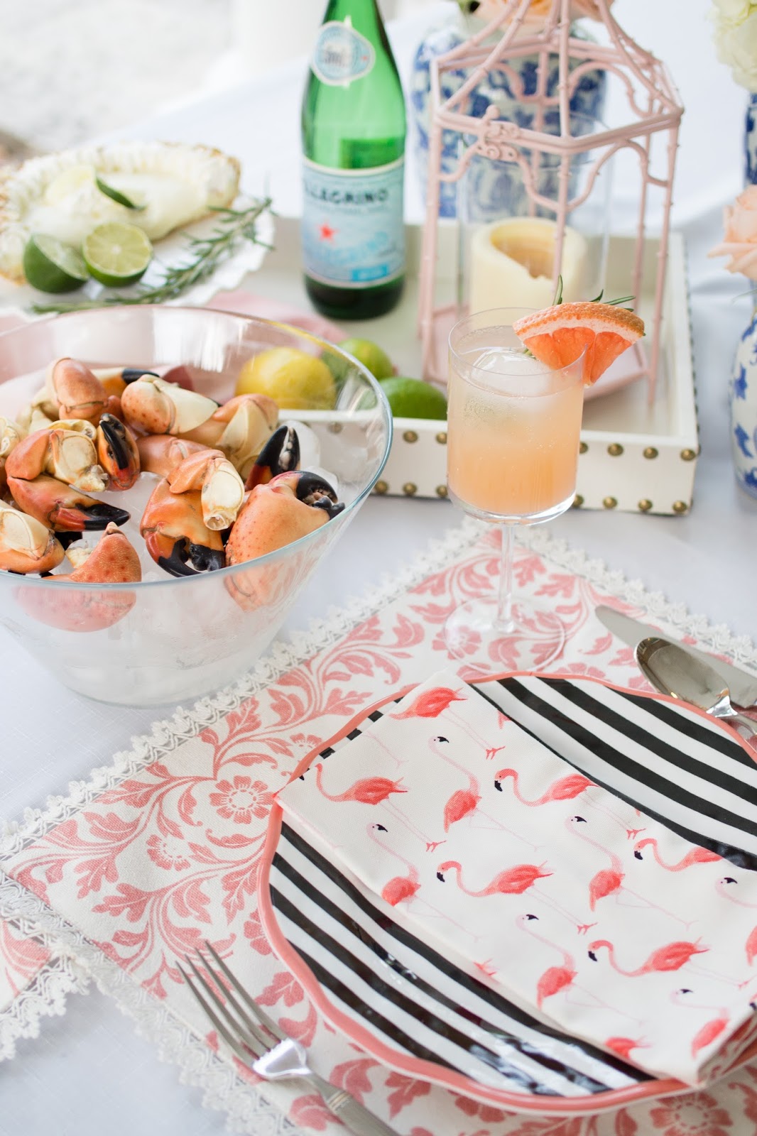 Take outdoor dining to the next level with chic décor and a no-fuss summer meal
