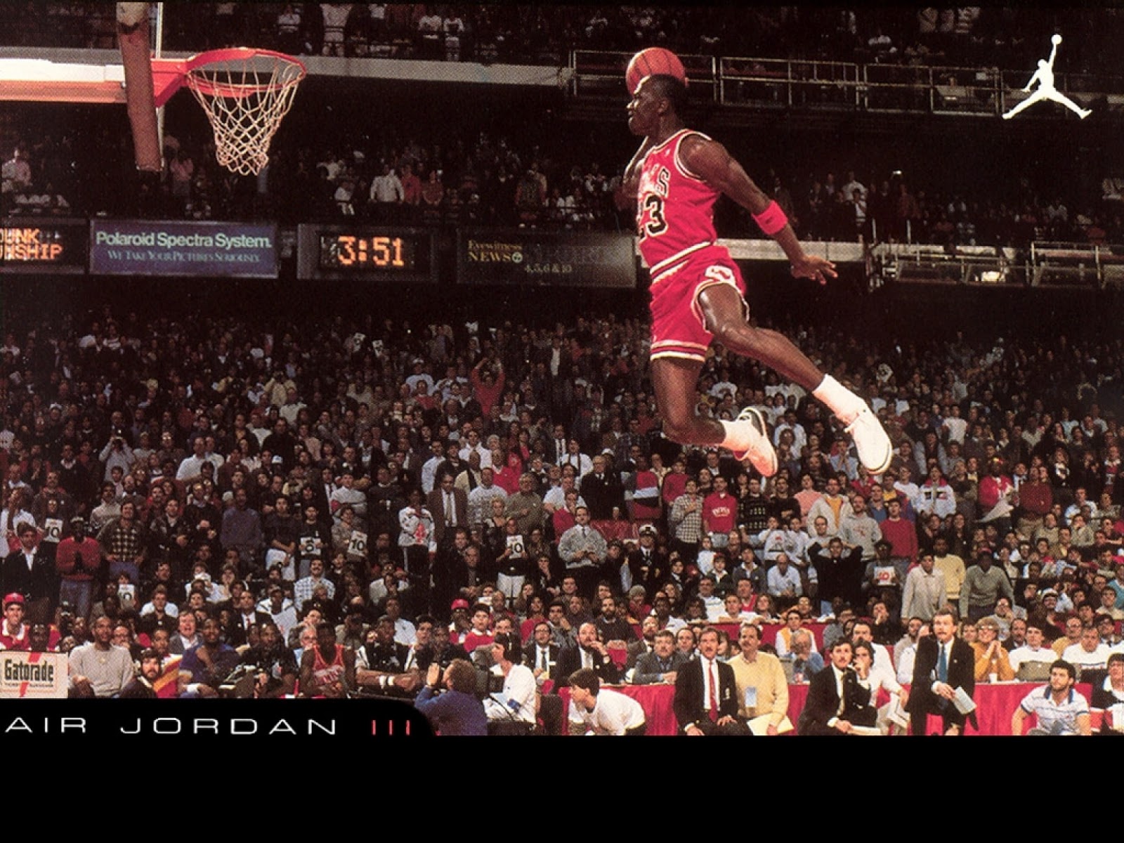 http://3.bp.blogspot.com/-JZSfk4cQC-0/UOw-ZphZi2I/AAAAAAAAxqs/pHNH-SWYfUc/s1600/Slam-Dunk-Jumping-Michael-Jordan-Chicago-Bulls-NBA-Walpapers-HD.jpg