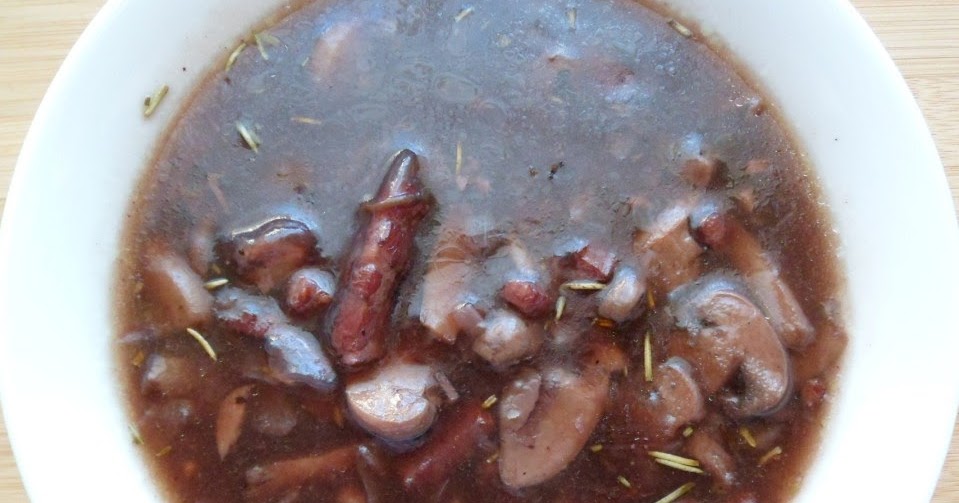 Les Crocs du Sauce pour pâtes vin rouge champignons lardons