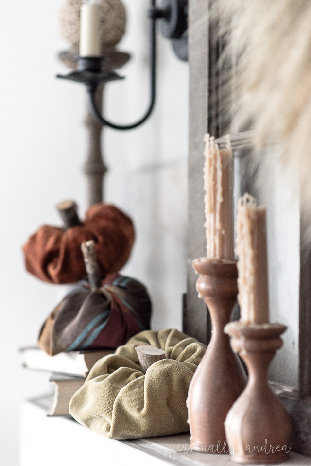 How to create a neutral fall mantel using symmetry for simplicity and texture for interest | personallyandrea.com