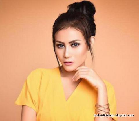 Ghea Michio - Mantan Kekasih Ghea Michio - Mantan Kekasih