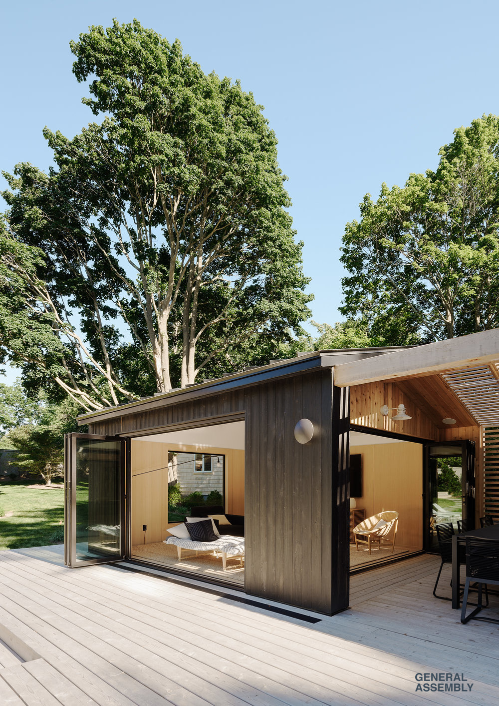 Shelter Island Pool House [ TINY HOUSE TOWN ]