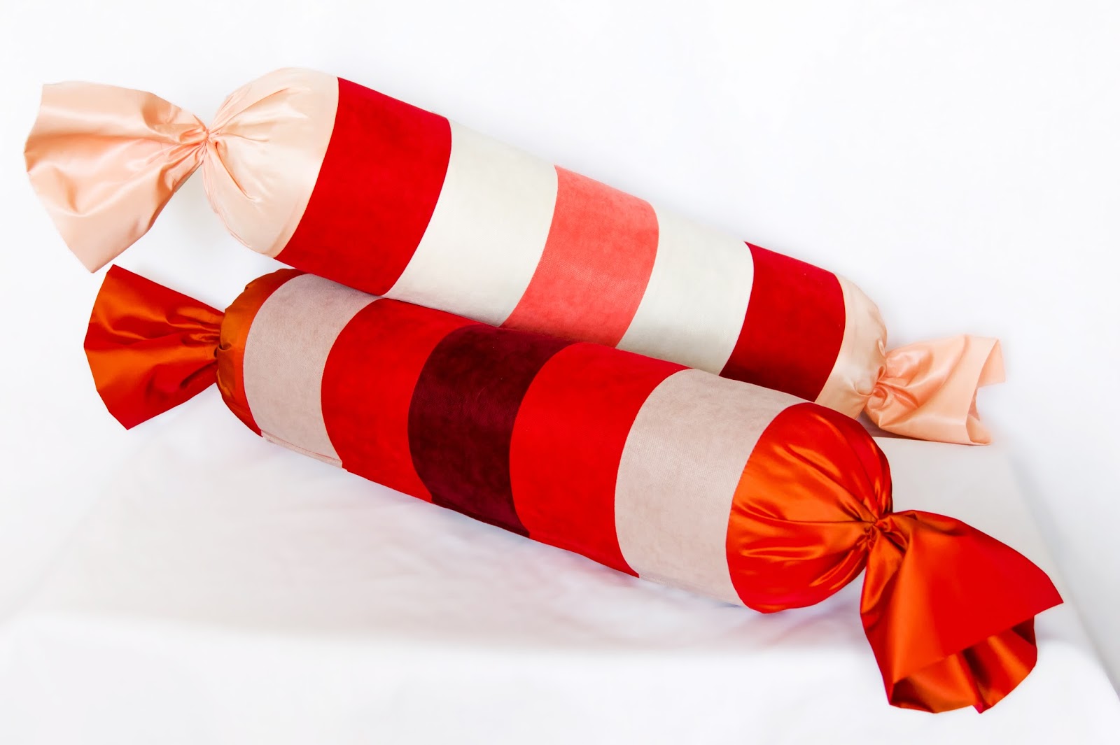 Игрушки для аниматоров. Конфеты из фетра. Как сделать мягкую конфету. Бантики конфетки канзаши. Мягкие конфеты.