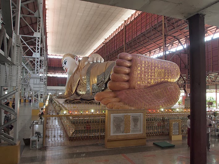 Reclining Buddha Chauk Htat Gyi Buddha, Rangoon