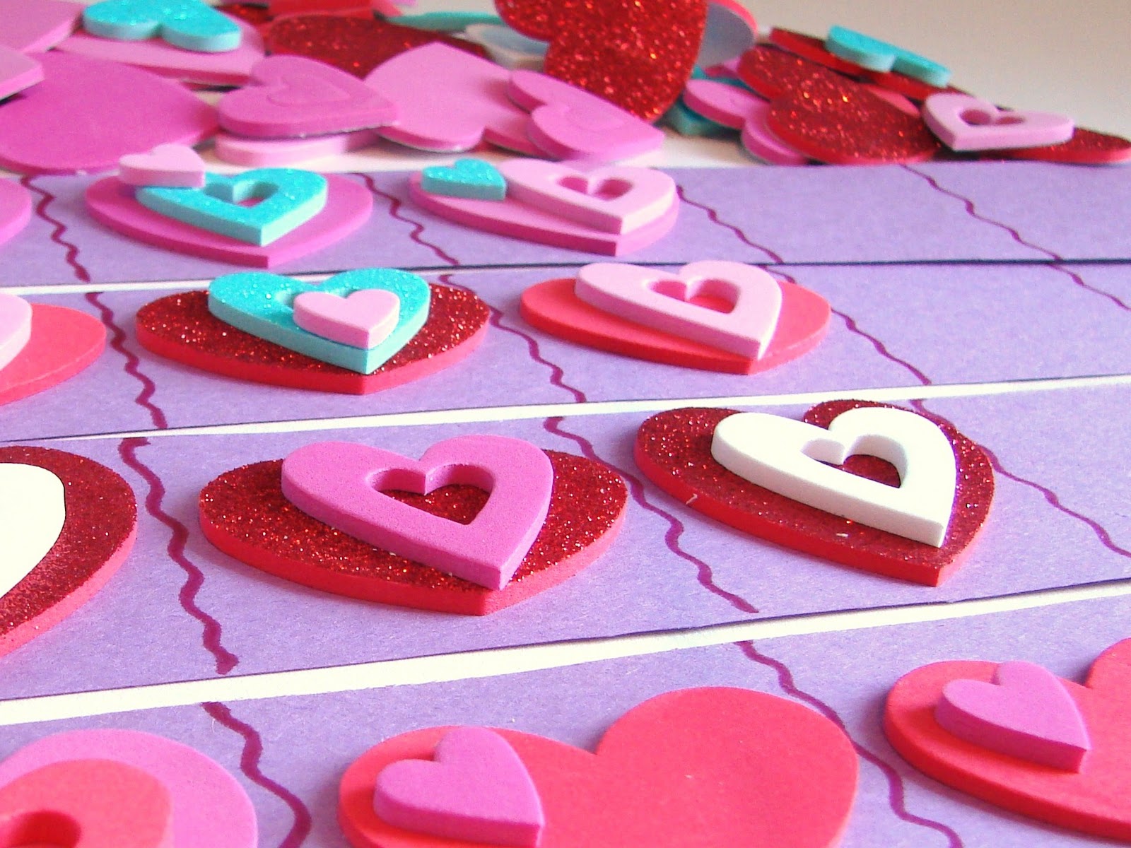Childhood Beckons: Heart Patterns: A Valentine's Day Math Activity