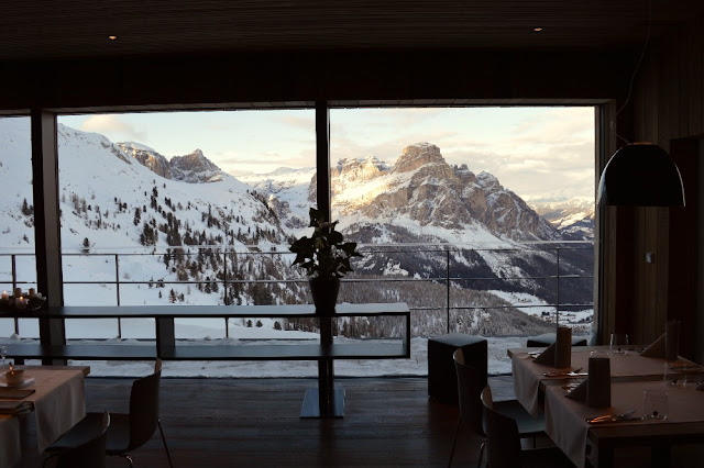 alpine lounge