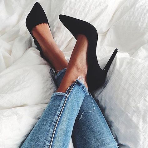 pointed shoes womens