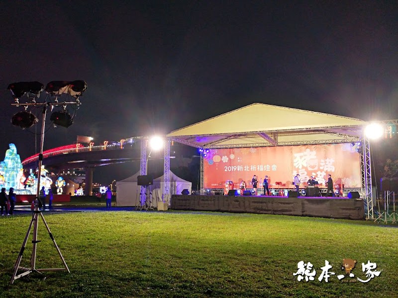 新北市祈福燈會豬福滿滿-元宵燈會活動|大台北都會公園|捷運三重站